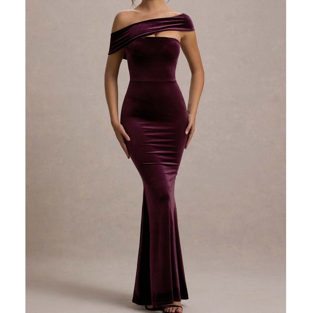 NWT Club London Candela
Port Velvet Asymmetric Bardot Maxi Dress